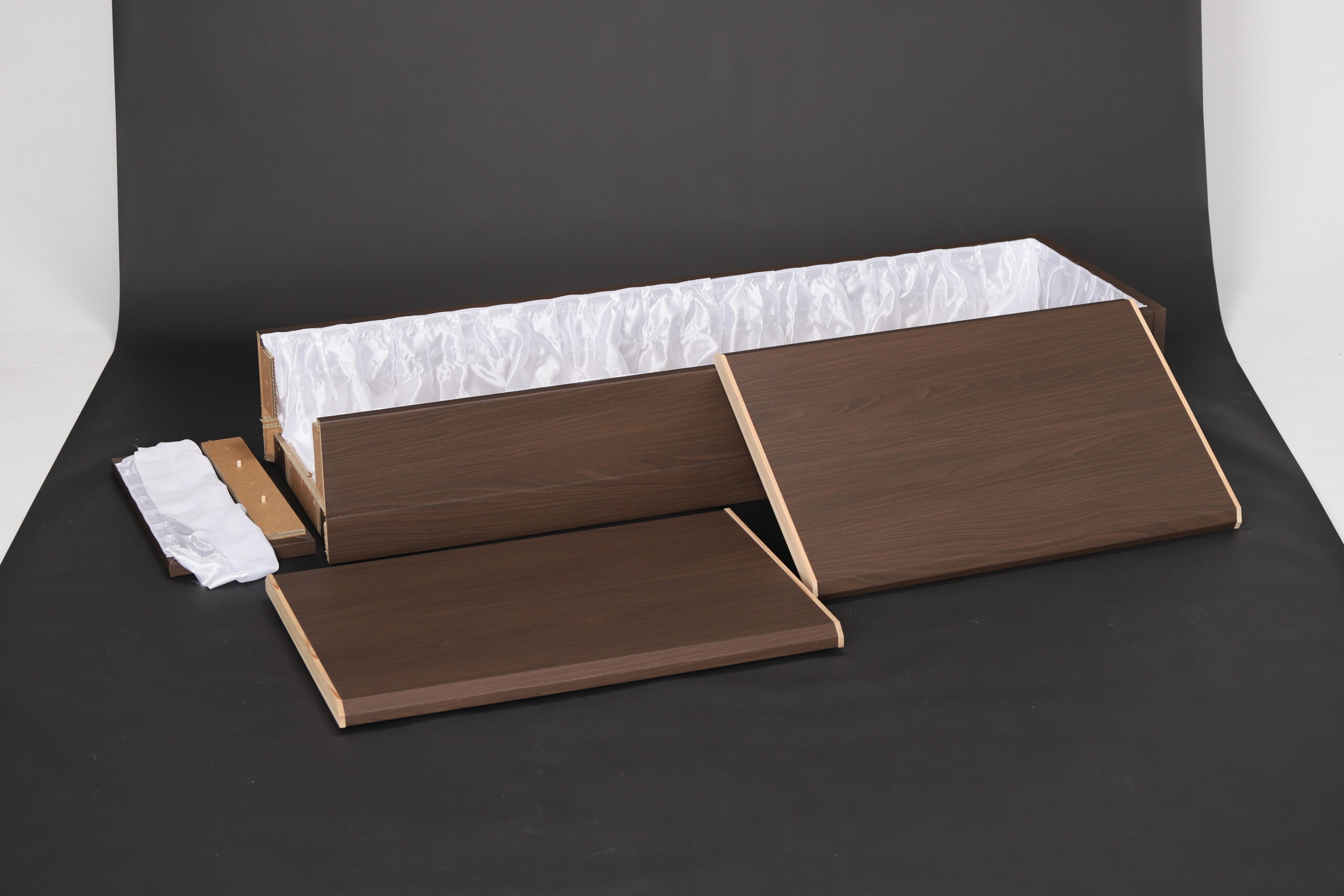 木製品事業ページ‐折りたたみ棺桶